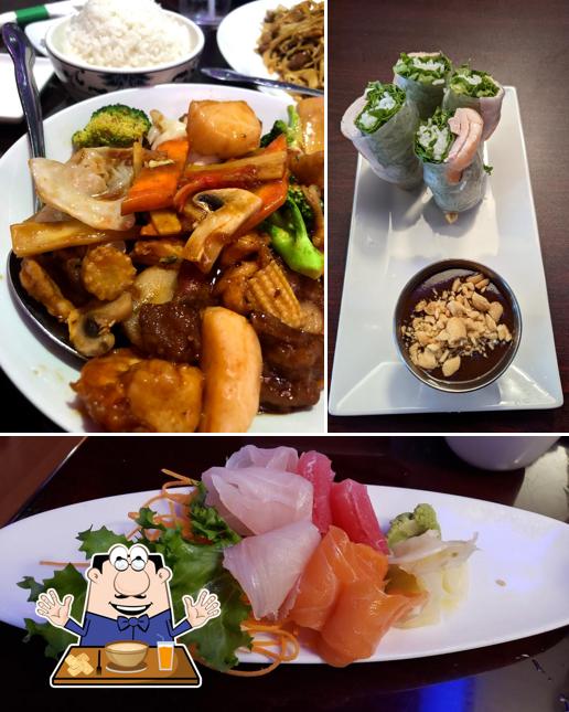 Food at Mari Sushi Bar and Lounge