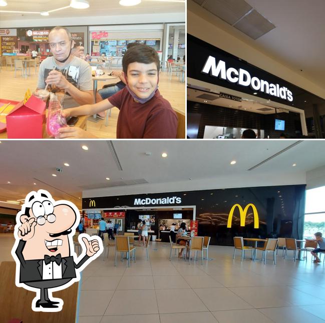 O interior do McDonald's - Camará Shopping