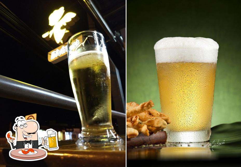 Você pode tomar um copo de cerveja leve ou escura