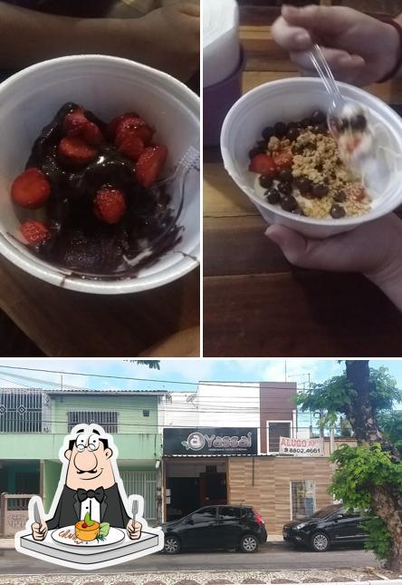 Entre diversos coisas, comida e exterior podem ser encontrados no The Place Açaí