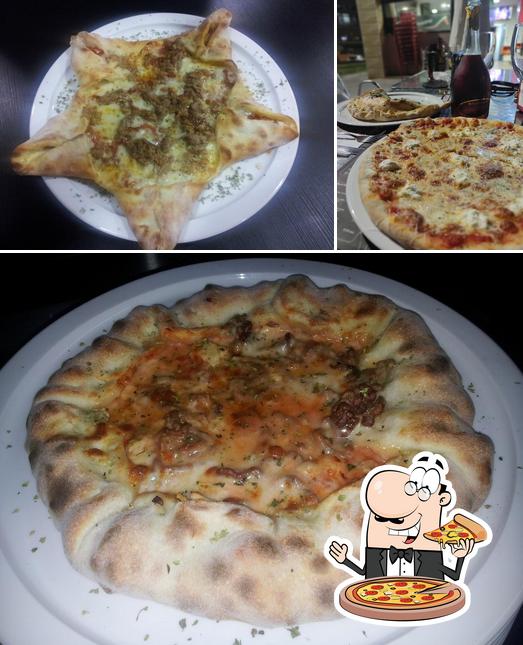 En Piccola Italia, puedes disfrutar de una pizza