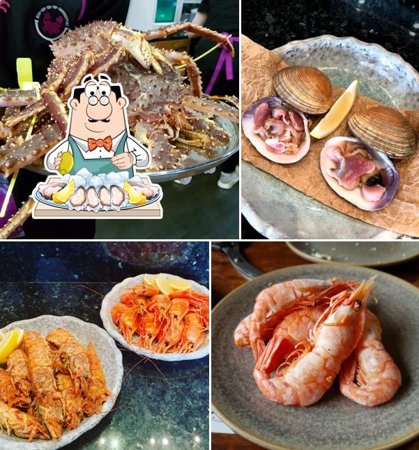 Закажите блюда с морепродуктами в "Crab factory - seafood bar & market"