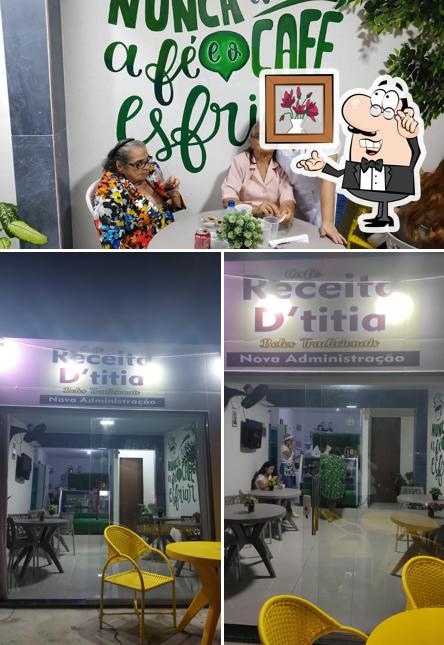 O interior do Café Receita D'Titia