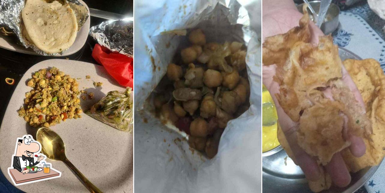 Food at Dinanath Special Chole Kulche
