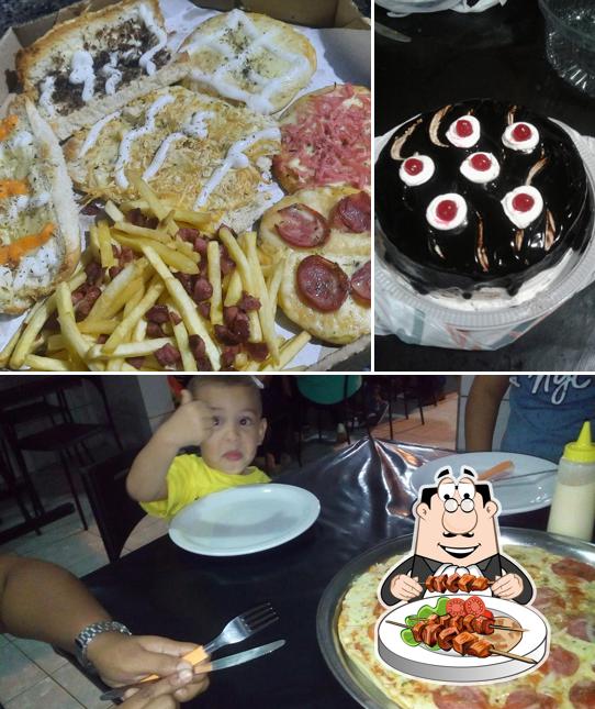 Comida em Pizzaria La Casa