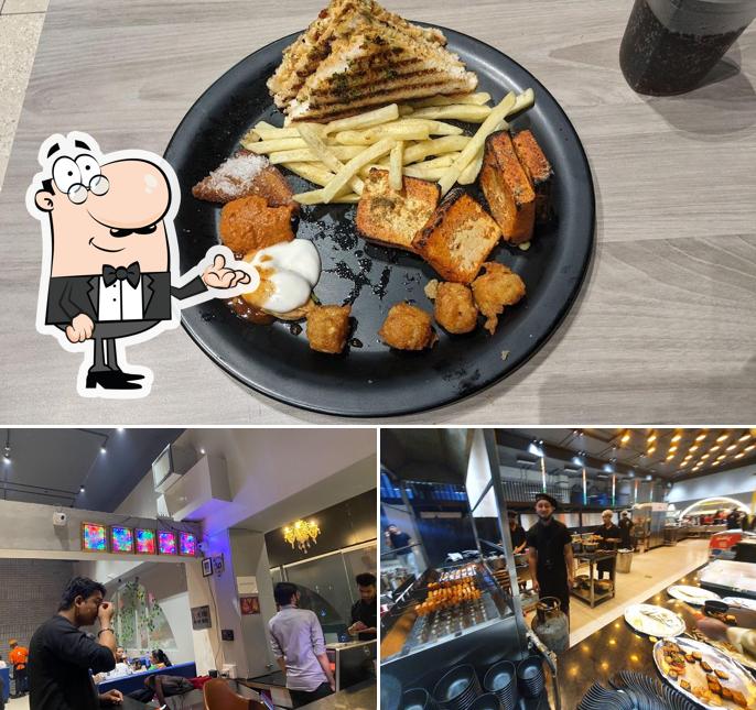 Among various things one can find interior and food at Octo Pizza