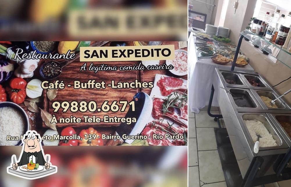 Comida em Restaurante San Expedito