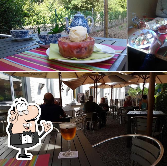 La Gare de Maredsous se distingue par sa intérieur et table à manger