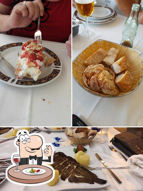 Еда в "Restaurante O Barco"