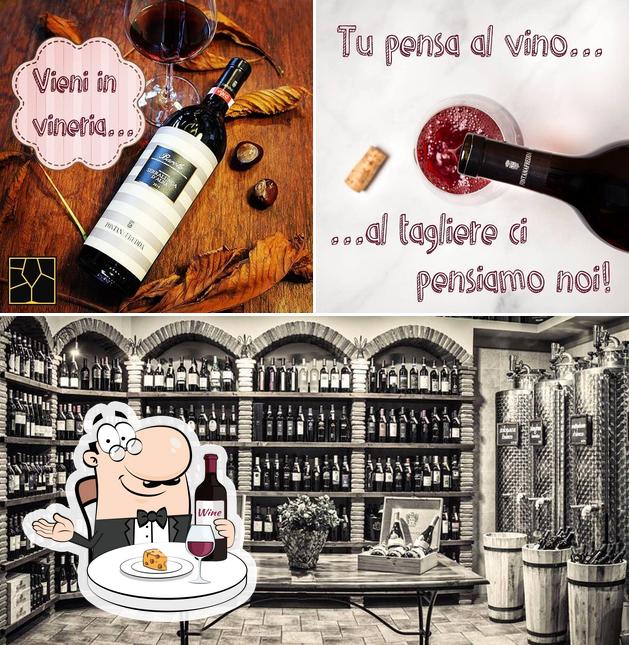 È gradevole prendersi un bicchiere di vino a Enoteca Viniedintorni