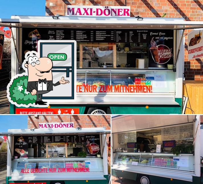 Check out how Maxi-Döner looks outside