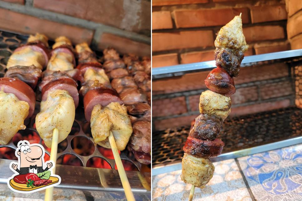 Churrasquinho da praça serve pratos de carne