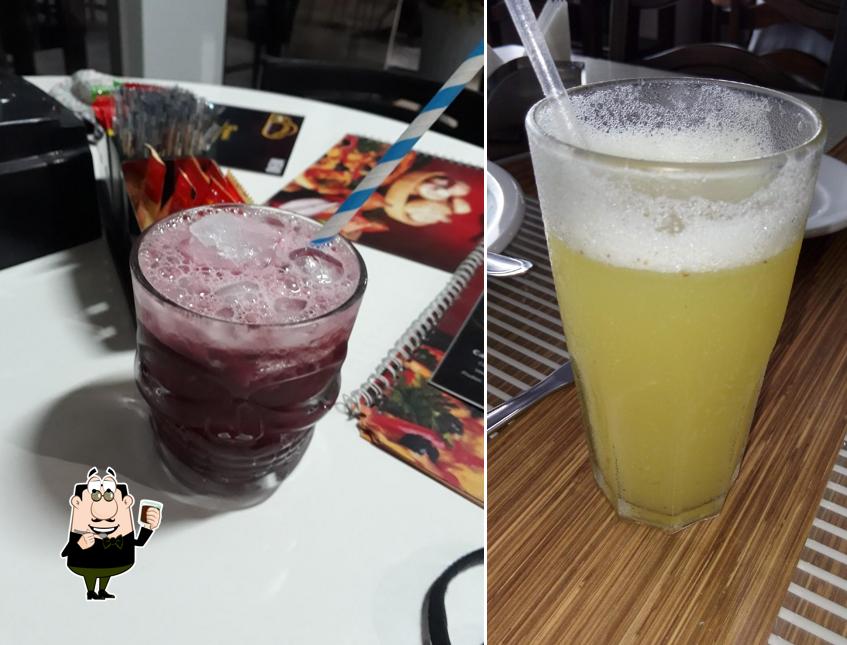 Desfrute de um drinque no Alternativo Restaurante