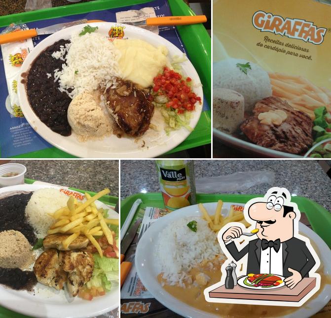 Comida em Giraffas Shopping Guararapes