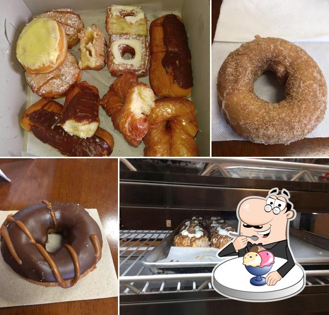 Marcella's Doughnuts and Bakery in Mount Carmel - Restaurant reviews