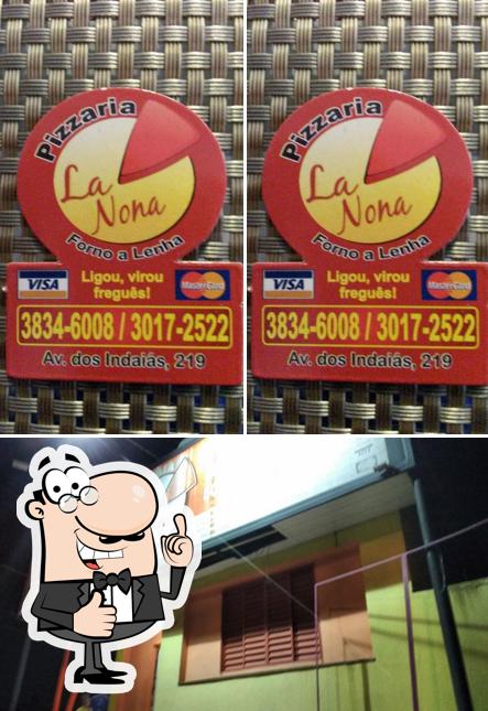 See this picture of Pizzaria La Nona