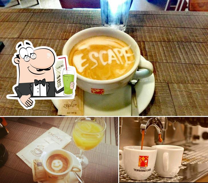 Goditi un drink a ESCAPE caffe bar