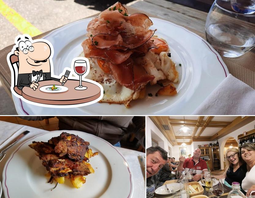 La foto di cibo e tavolo da pranzo da Ristorante Bar Ja Vito