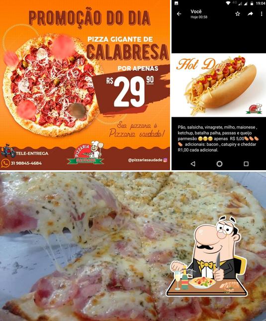 Comida em Pizzaria Saudade