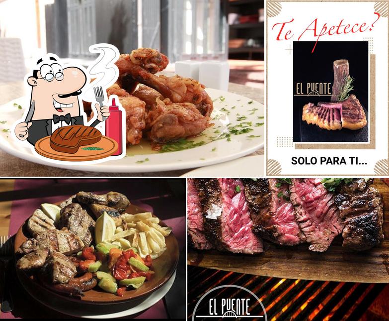 Отведайте мясные блюда в "El Puente Restaurant"
