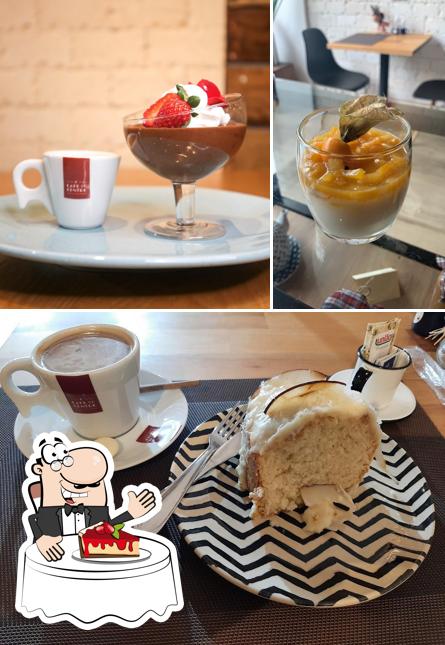 Kikafé Bistrô & Café serve uma seleção de sobremesas