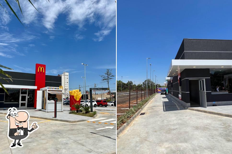 O exterior do McDonald's