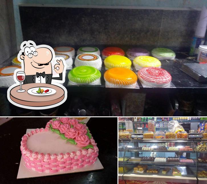 New design of Cakes with adorable  SaraVana Bakeries  Facebook