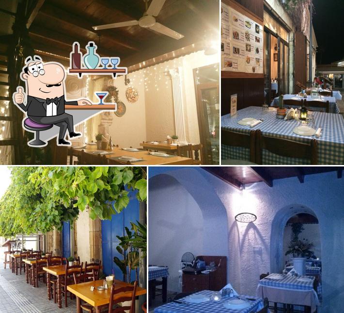 L'intérieur de Rizitiko Cyprus Tavern