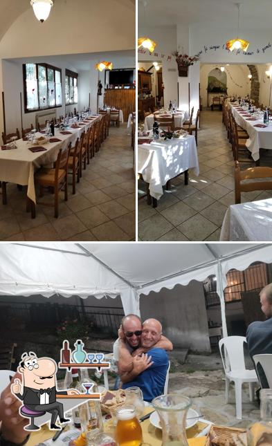 Questa è la foto che raffigura la interni e tavolo da pranzo di A Rocca du Luvu