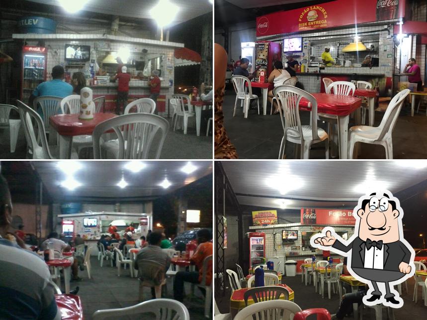 O interior do FOFÃO BURGUER RECIFE