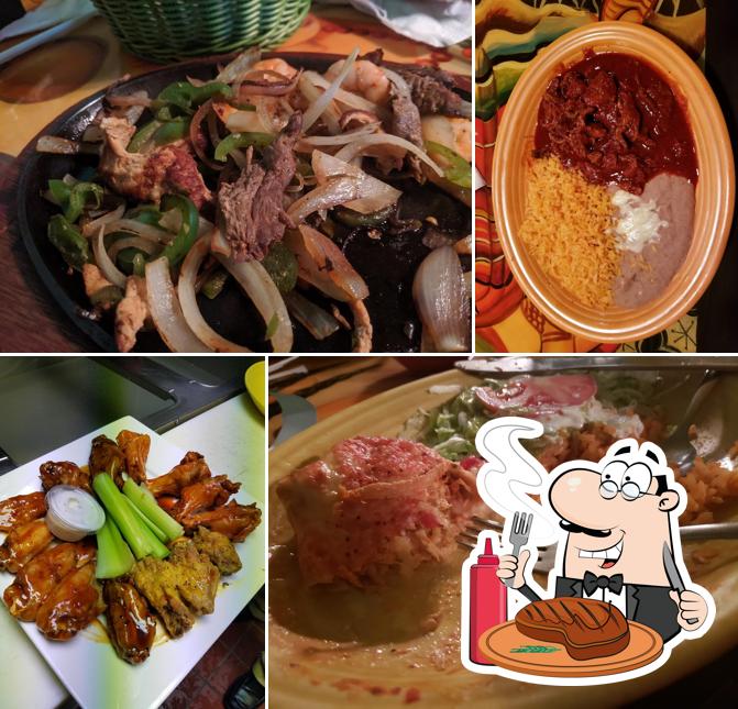 Get meat meals at El Rey Azteca Mexican Restaurant