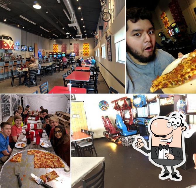 Moontower Pizza Bar in Burleson - Restaurant menu and reviews