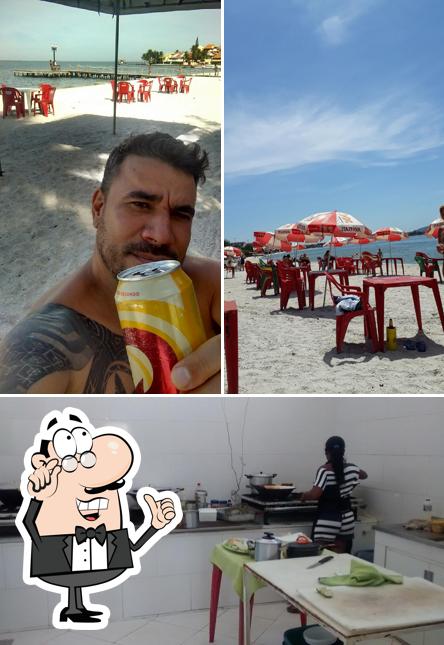 O interior do Popeye Iguaba Lanches