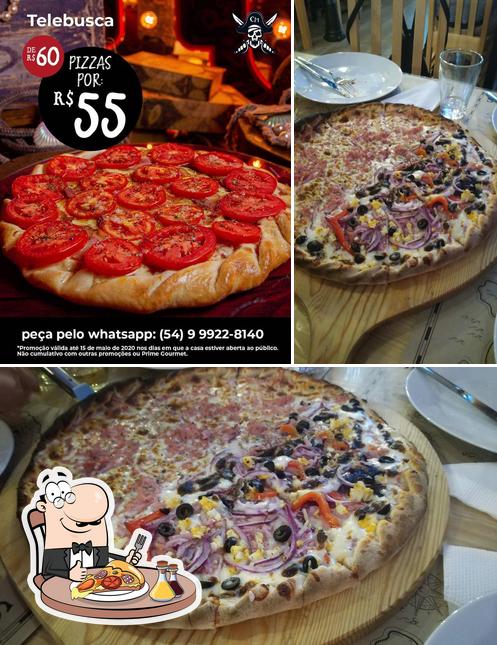 Experimente pizza no Porto Dos Piratas Pizzaria