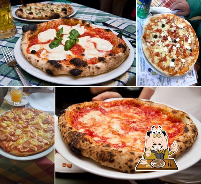 Scegli una pizza a Ristorante Giulio Cesare