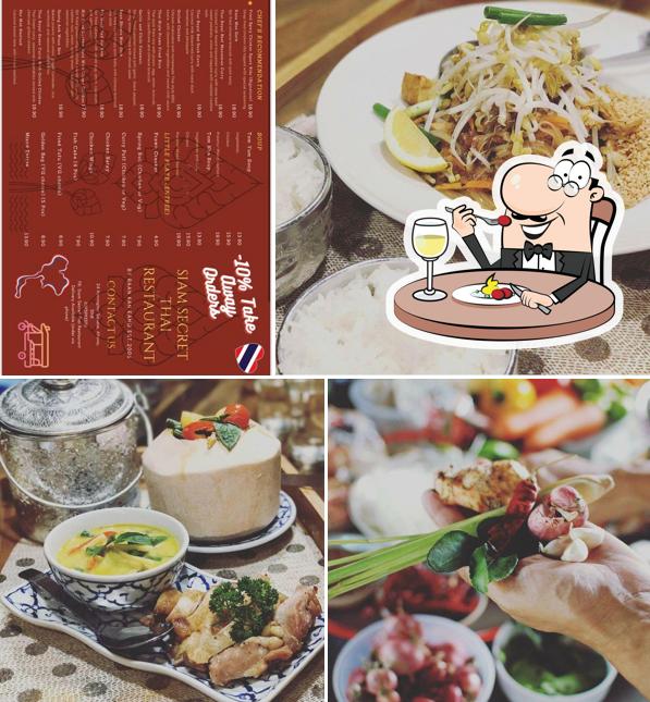 Platos en Siam Secret Thai Restaurant