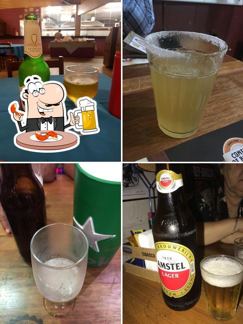 Peça um copo de cerveja leve ou escura