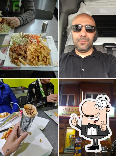 Voir cette image de Snack Volkan