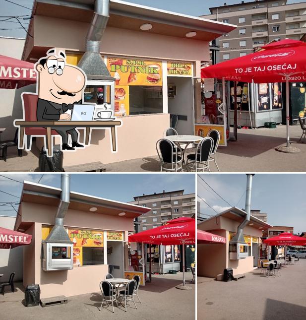 El interior de Fast Food „Putnik” Buca