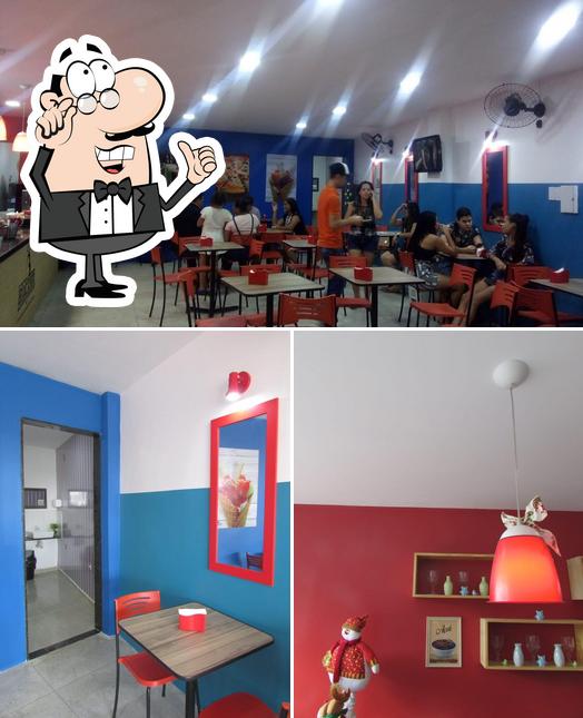 O interior do SORVETERIA BACANA