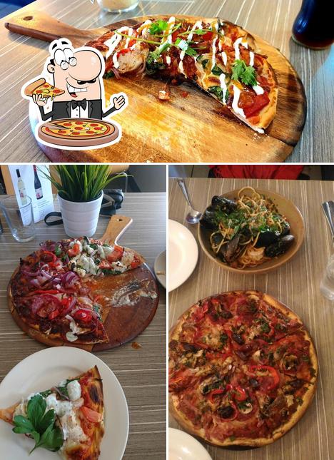 Try out pizza at Nino's of Victor Harbor