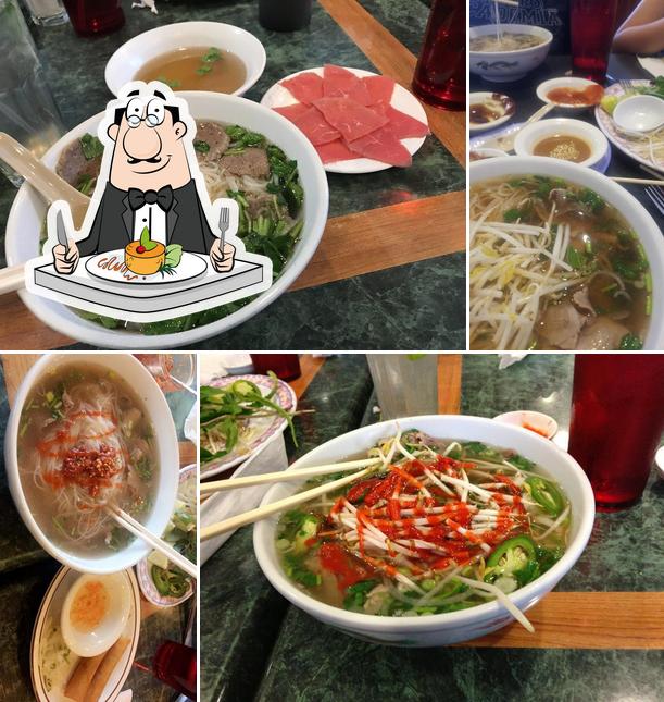 Еда в "Pho Duy Vietnamese Restaurant"