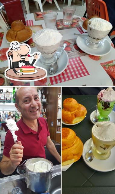 Bar Strati Di Antonio E Vincenzo Strati S.N.C. serve un'ampia selezione di dolci