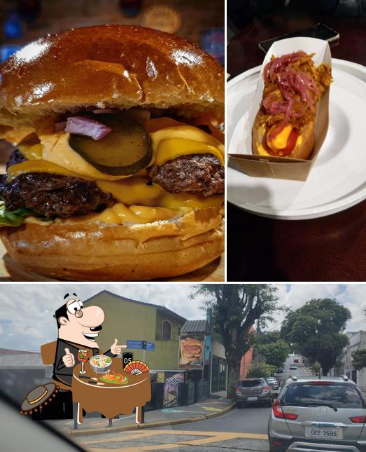 Entre diferentes coisas, comida e exterior podem ser encontrados no 302 Burger