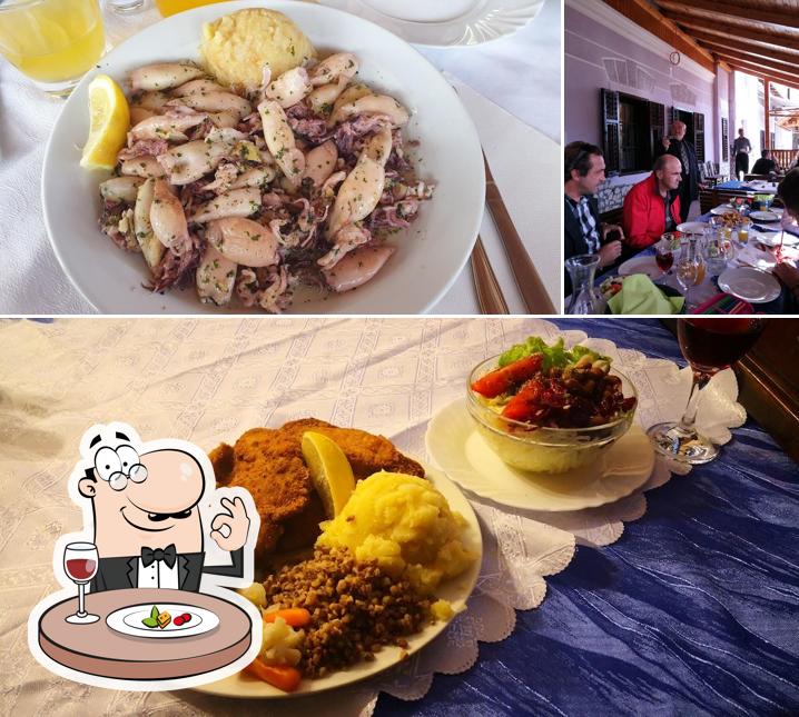 Gostilna pri Gašperju Mitja Pogačar s.p. si caratterizza per la cibo e bancone da bar