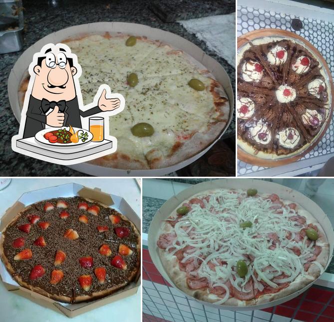 Comida em Pizzaria Enapolis