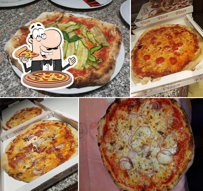 Prenditi una pizza a Pizzeria Ristorante Grotta Azzurra