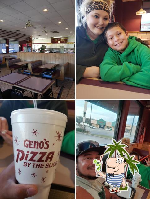 Look at this picture of Geno's Pizza