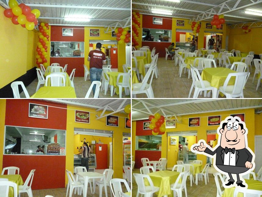 O interior do Predileto's Burguer