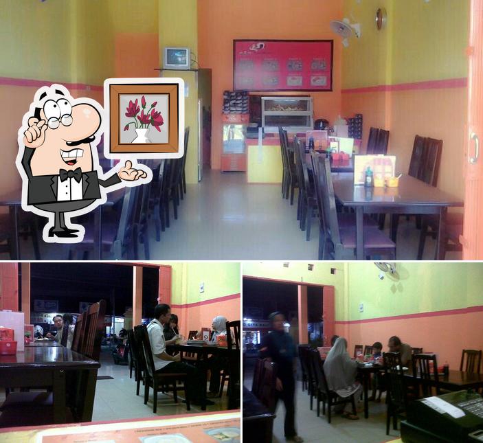 ATM Fried Chicken restaurant, Balikpapan, Jl. Ruhui Rahayu 2 Blok H No ...